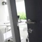 Particolare battuta Parete ufficio MITIKA